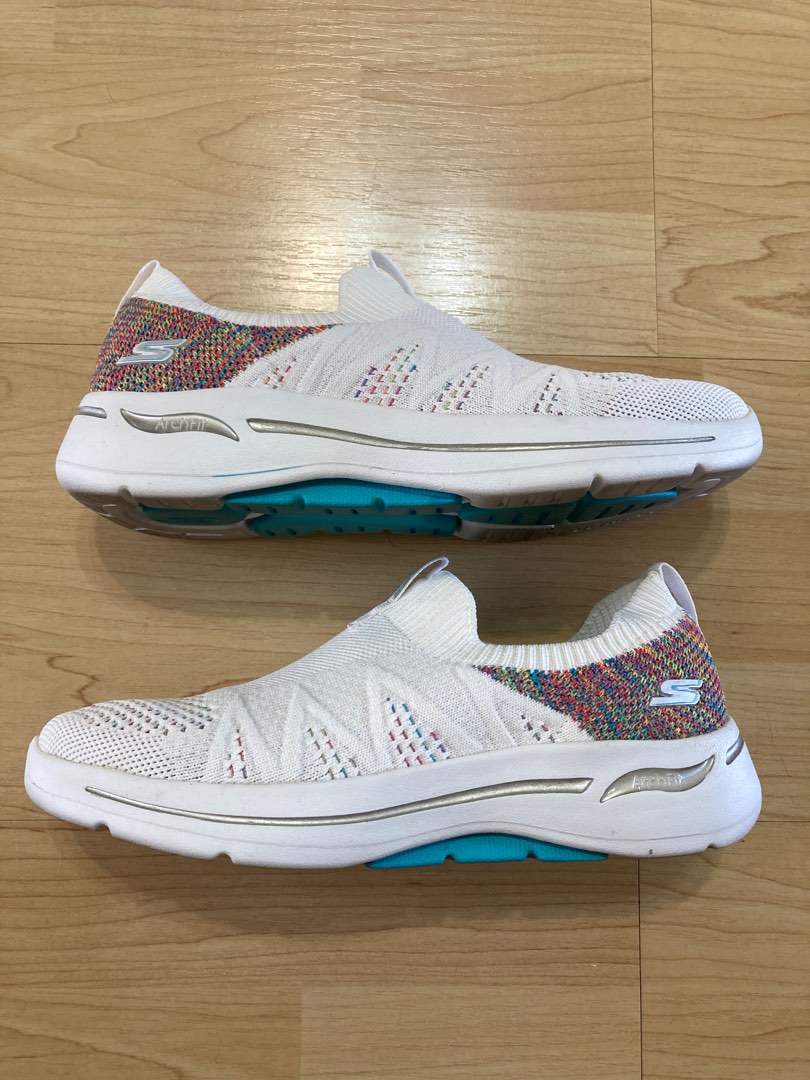 Sketchers outlet walk fit