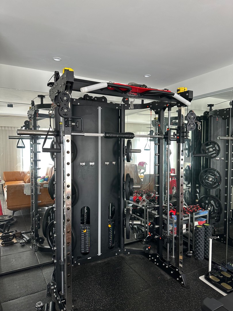 Smith machine, strength training, gym equipment, barbell, dumbbell