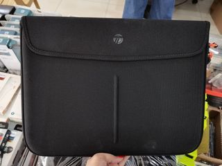Targus 13" and 17”Hard Shell laptop Sleeve