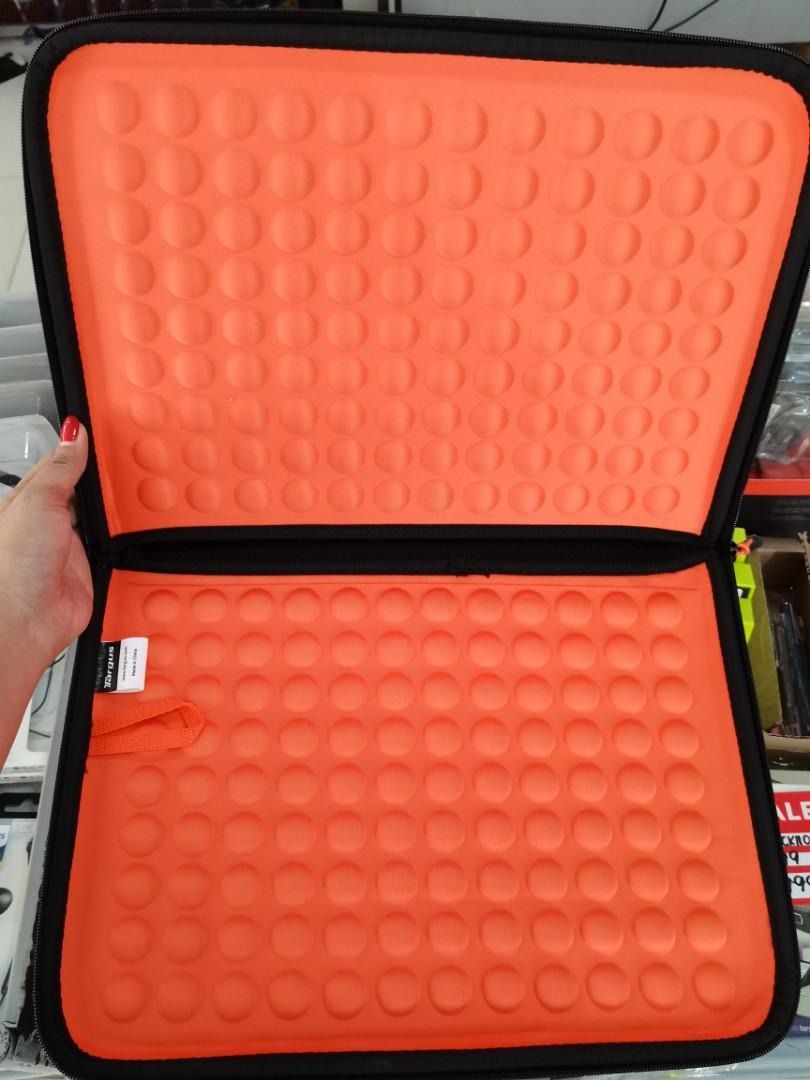 Targus hard best sale shell laptop case