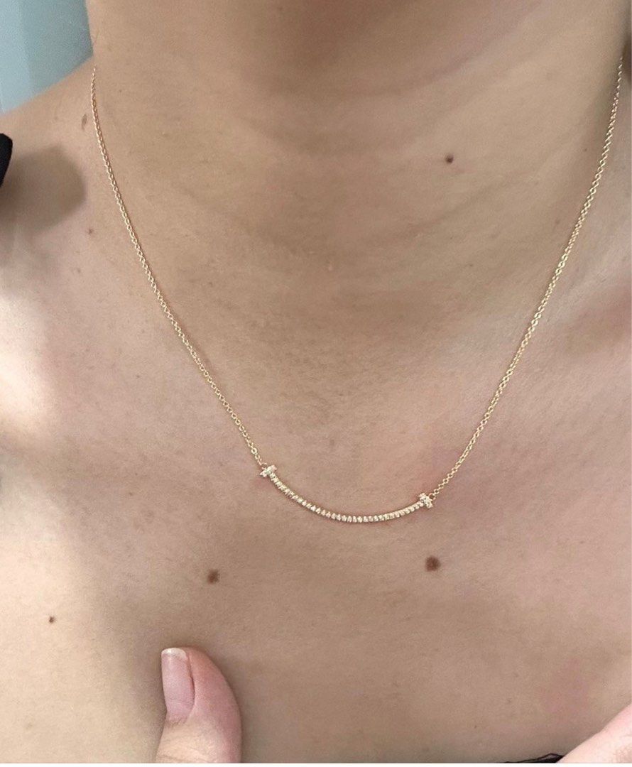 Tiffany co 2025 smiley necklace