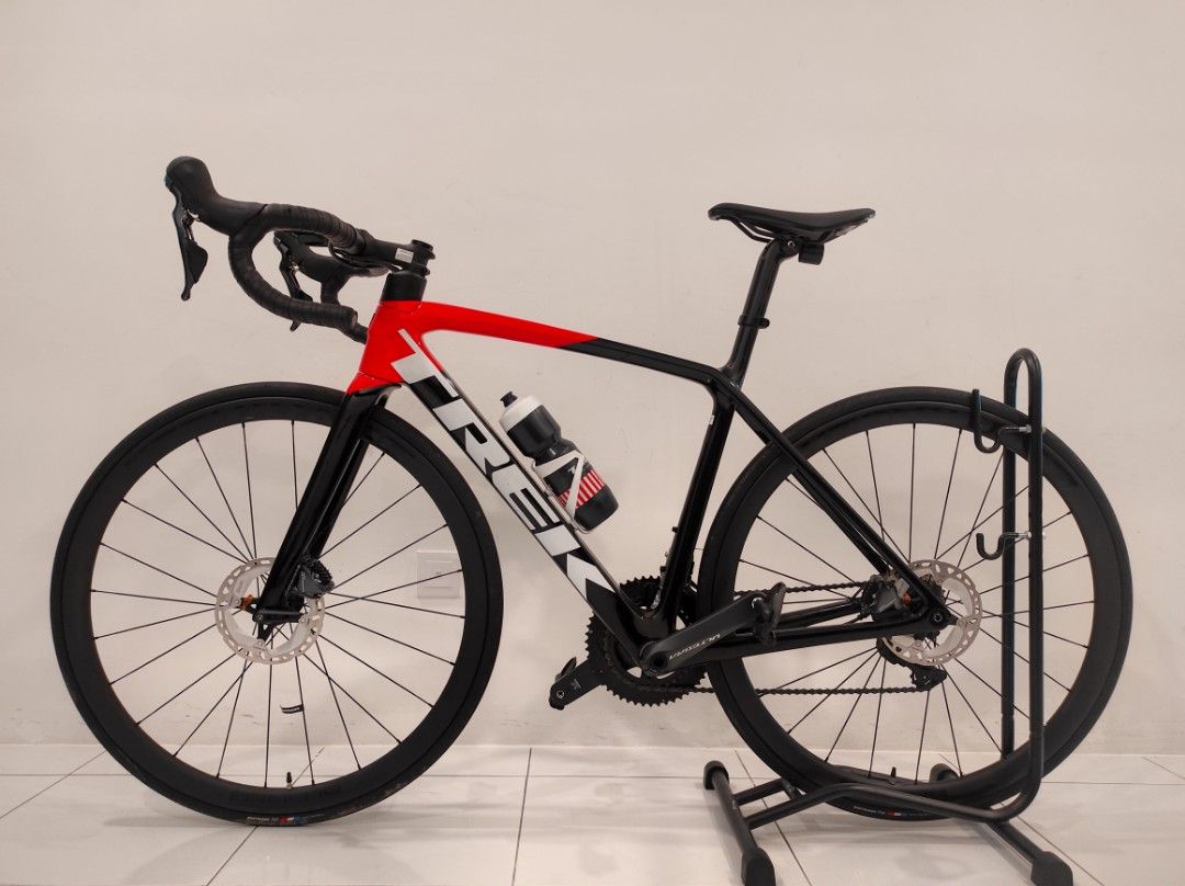 Trek sl6 deals disc pro