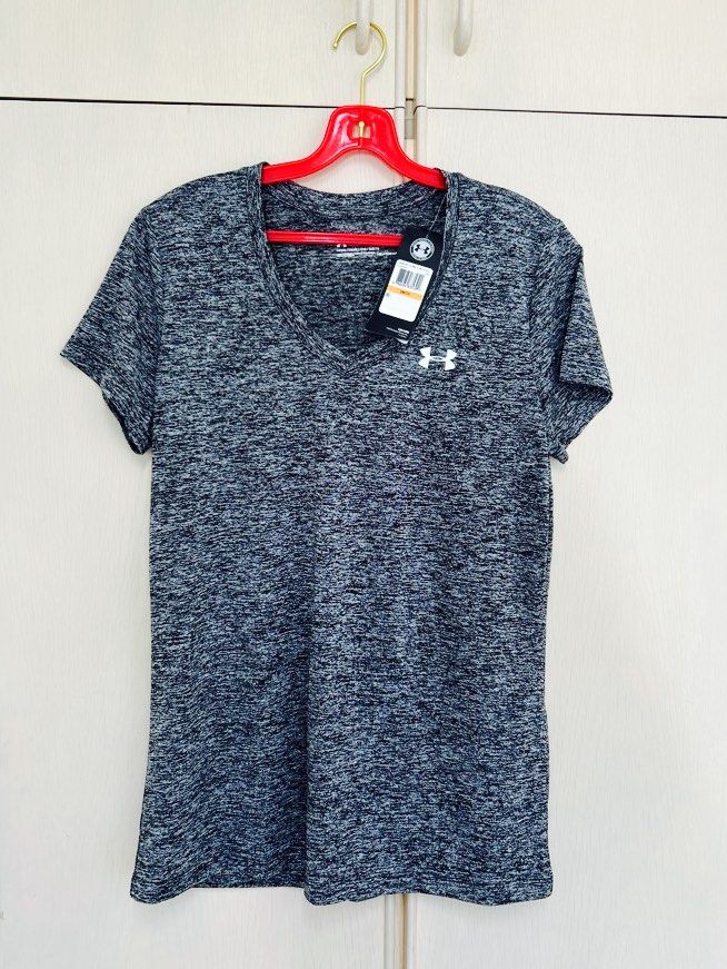 Under Armour Women Tee, Grey, V neck, SM size (BNWT), Women's