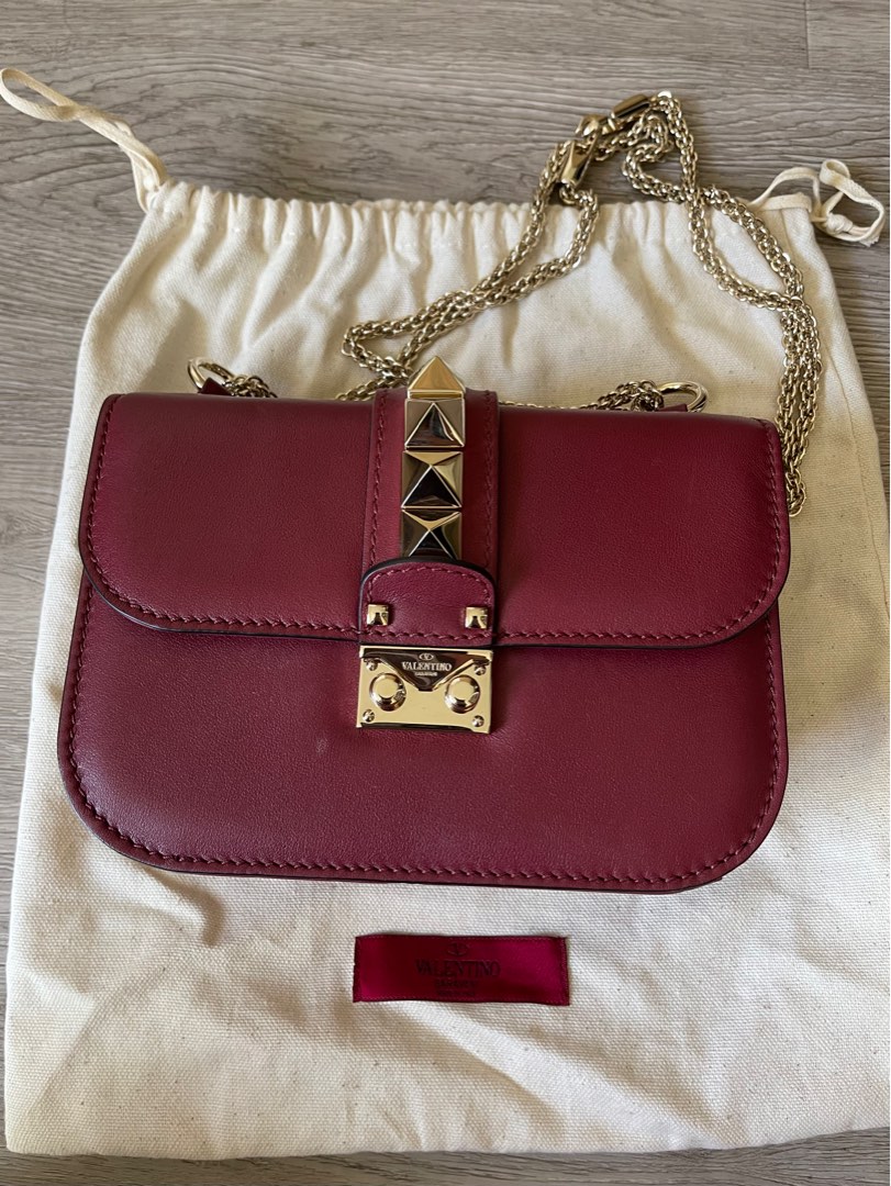 Valentino red leather shoulder bag in gold hardware Luxury Bags