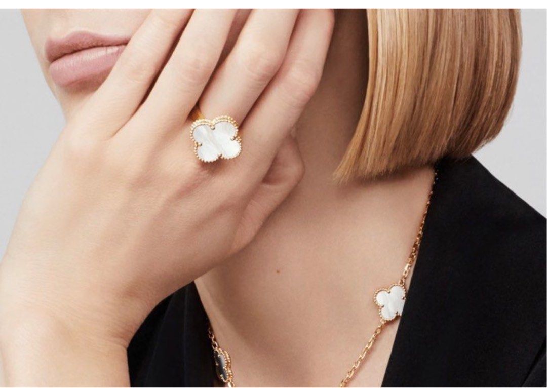 Alhambra ring sale van cleef