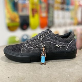 VANS OLDSKOOL X GUCCI BLACK, Men's Fashion, Footwear, Sneakers on Carousell