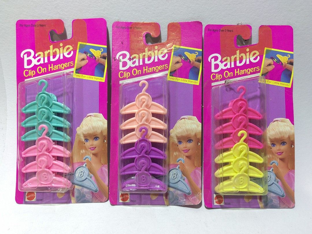 Barbie Hangers Lots of Hangers Mattel 1998 New in Package 65008-95 
