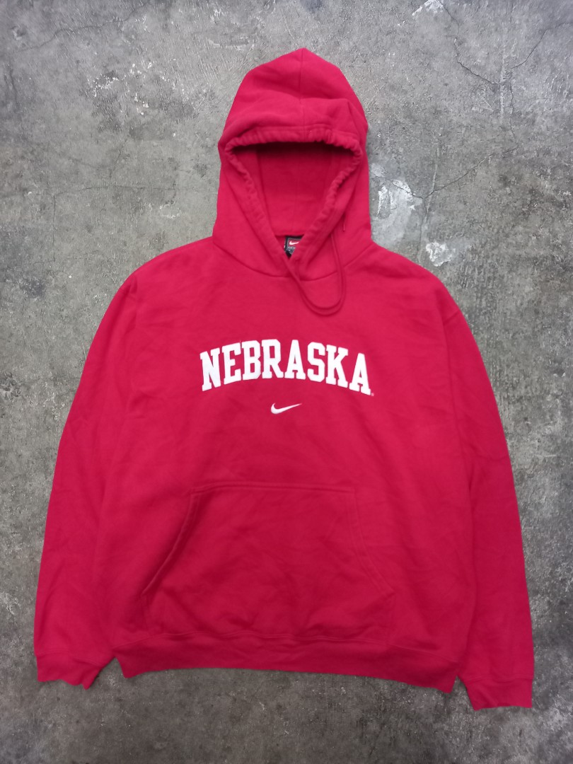 Nike Cardinals Hoodie, Men's Fashion, Coats, Jackets and Outerwear on  Carousell