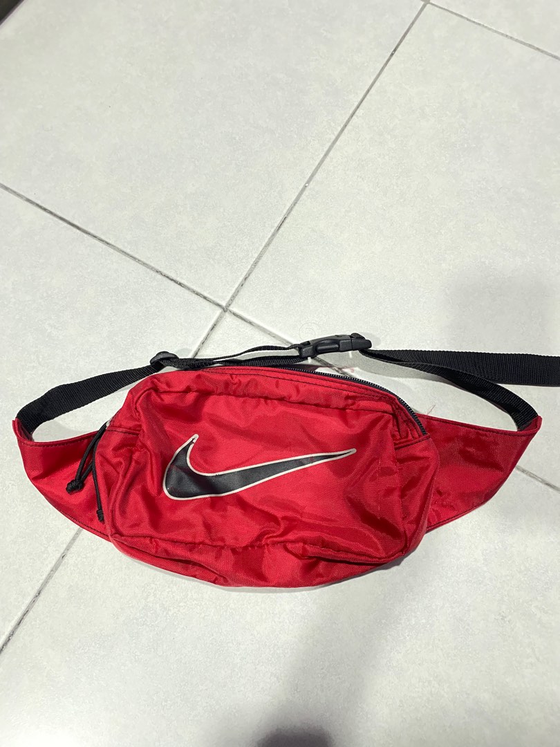 Waist bag Pouch bag NIKE Men s Fashion Bags Belt bags Clutches