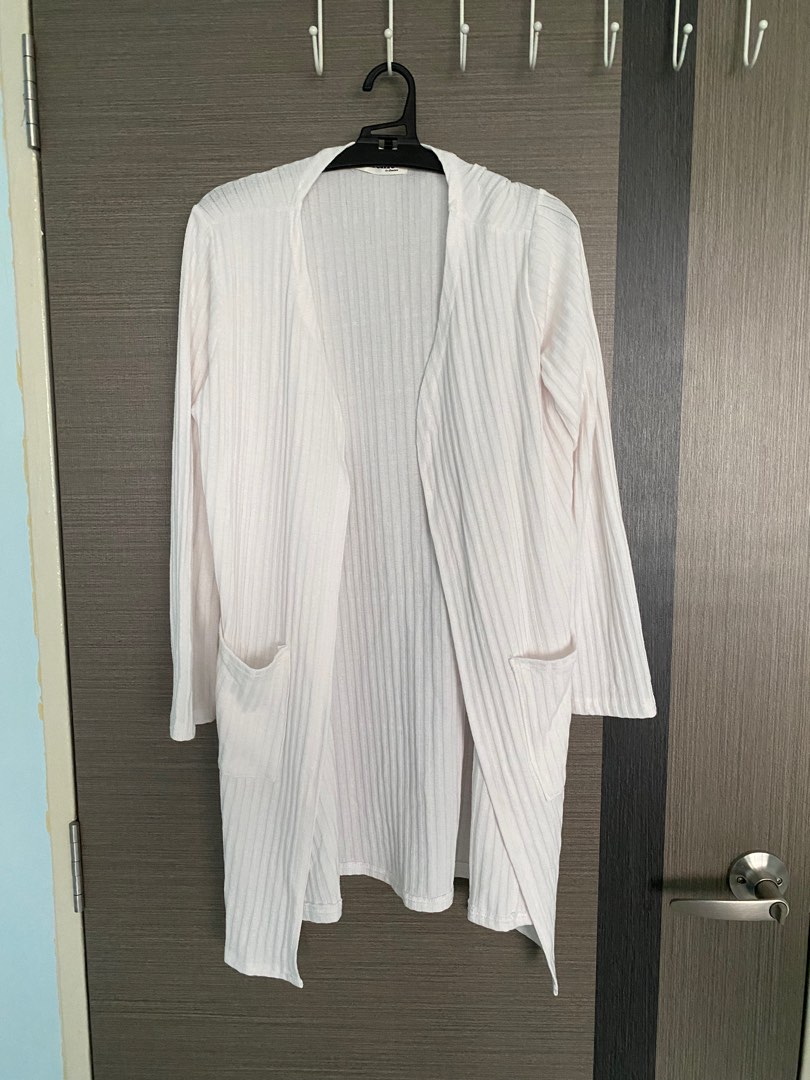 White cardigan hotsell with pockets