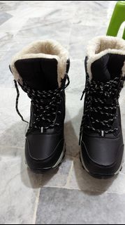 Winter boots new
