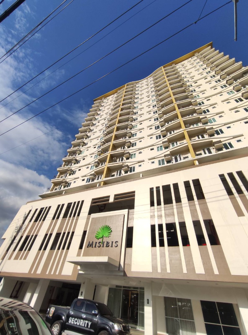 2bedroom condo in pasay palm beach west near double dragon mall of asia