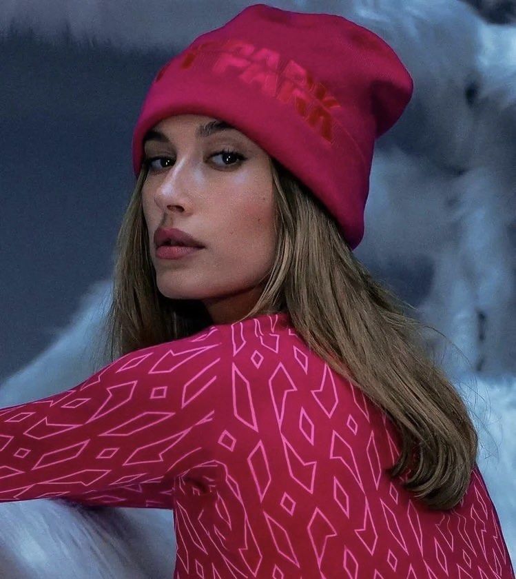Ivy park logo discount beanie