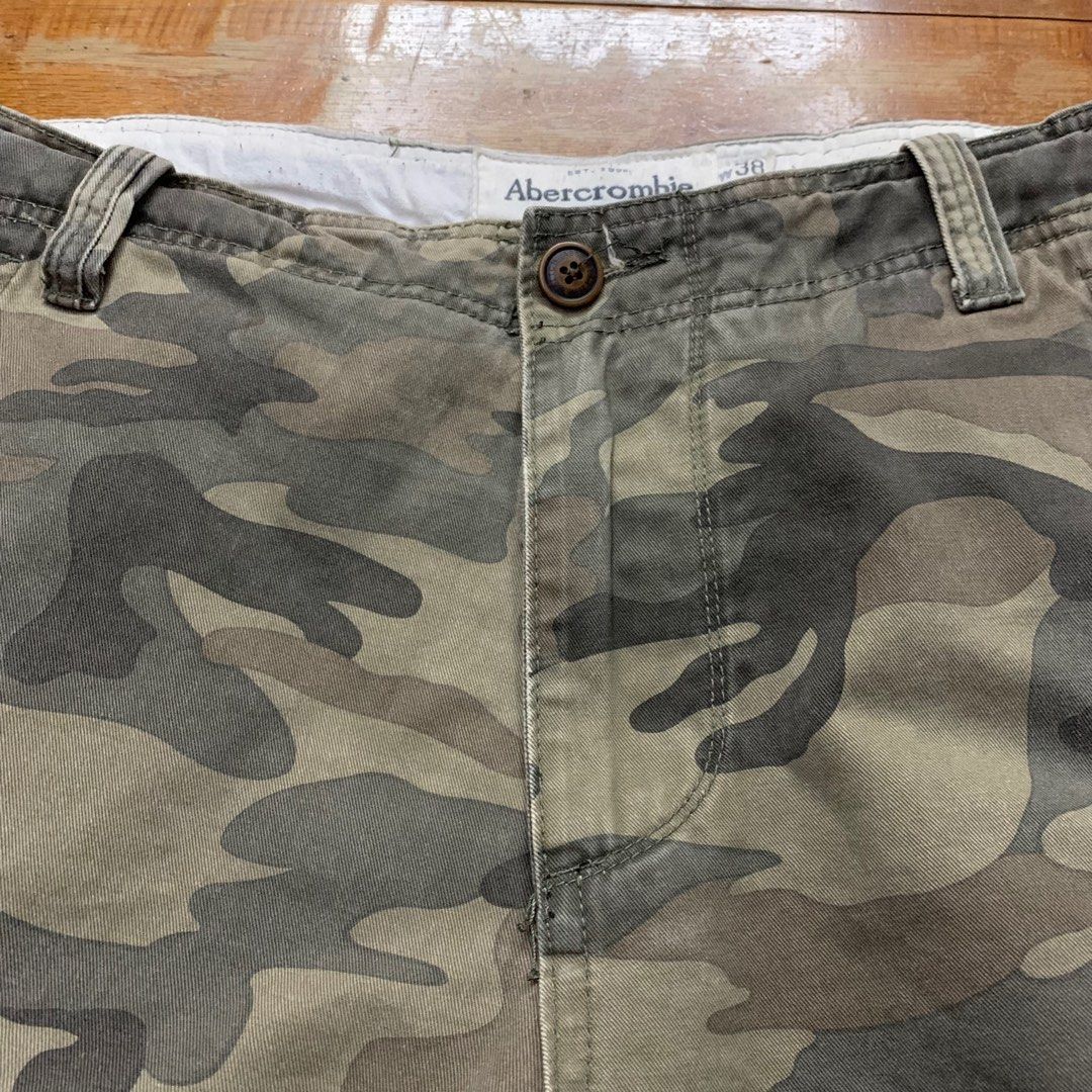 Abercrombie & Fitch Camo Cargo Pants, Men's Fashion, Bottoms, Trousers