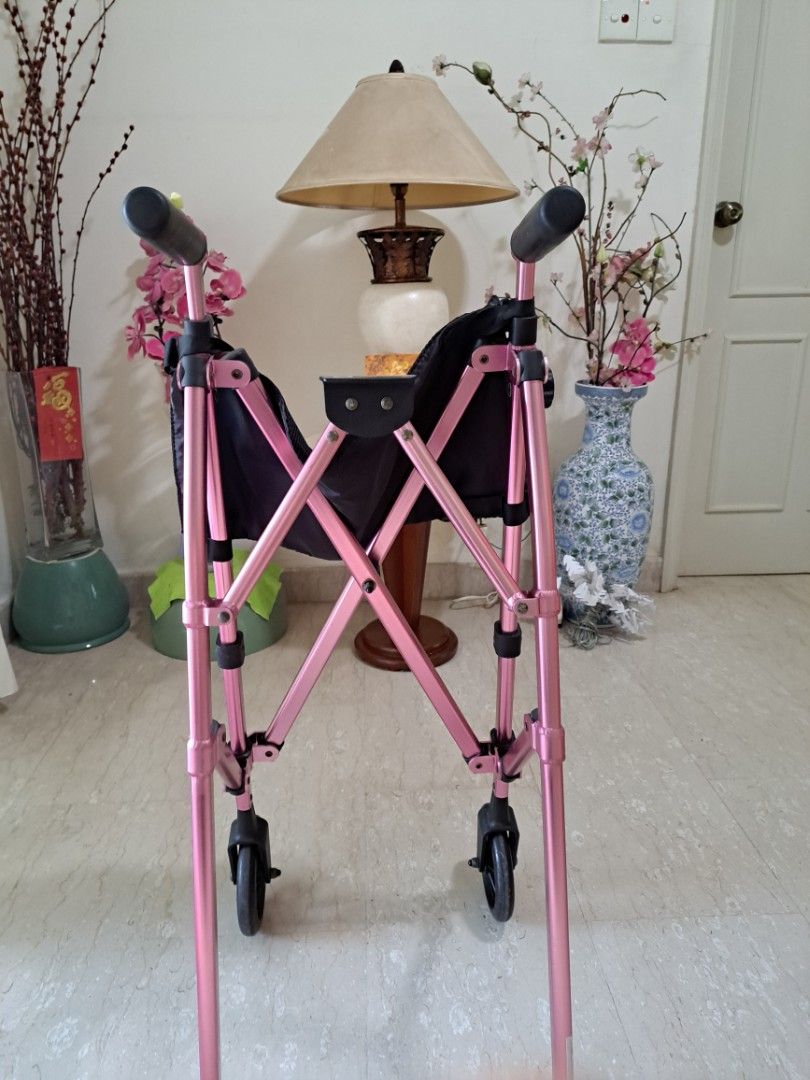 Space saver walker for baby discount