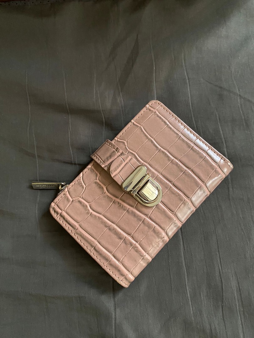 Accessorize London Wallet, Women's Fashion, Bags & Wallets, Purses