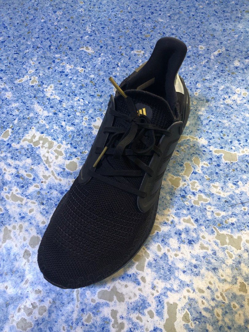 Adidas ultra boost store mens black/gold metallic