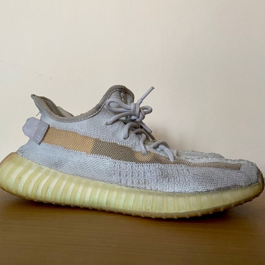 Adidas yeezy 2025 boost 42 2/3