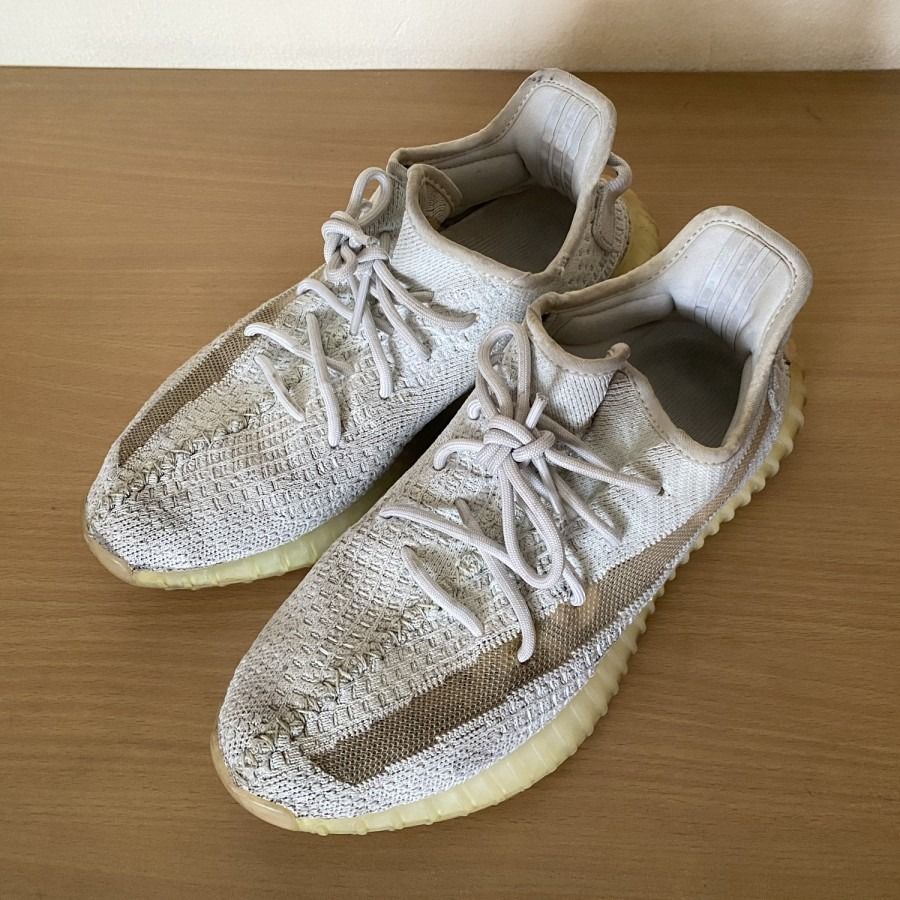 Yeezy inverno boost 350v2 hyperspace