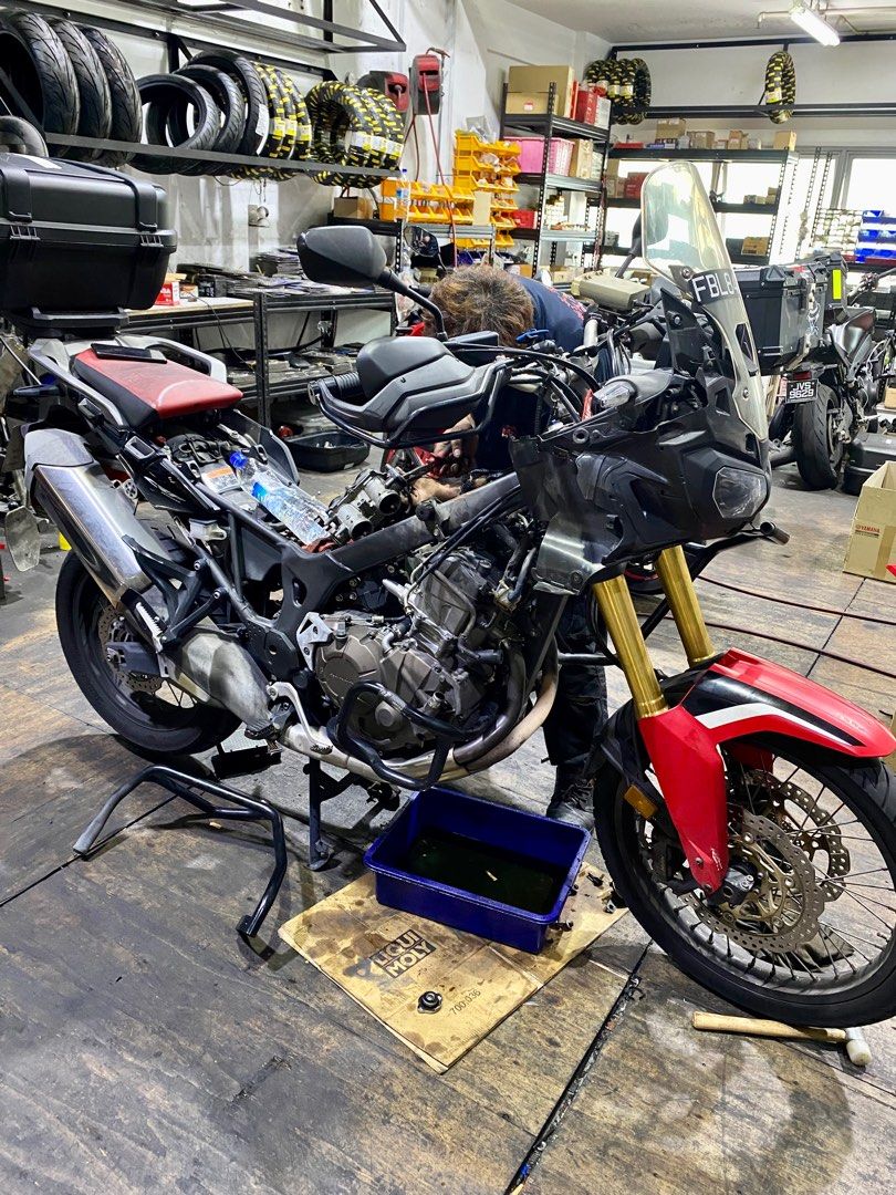 AFRICAN TWIN VALVE CLEARANCE, Motorcycles, Motorcycle Accessories on