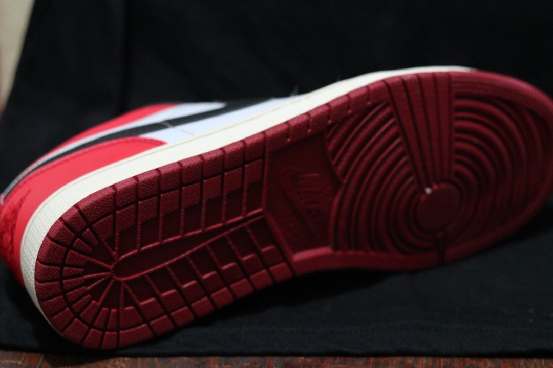 low jordans red and white