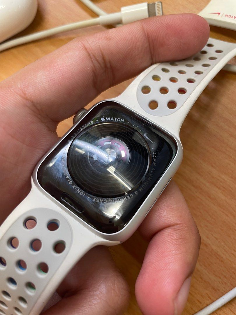 Apple watch se x nike sales