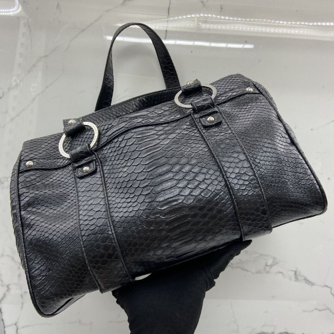 ARMANI EXCHANGE BLACK SHOULDER BAG 237028813 WE, Women's Fashion