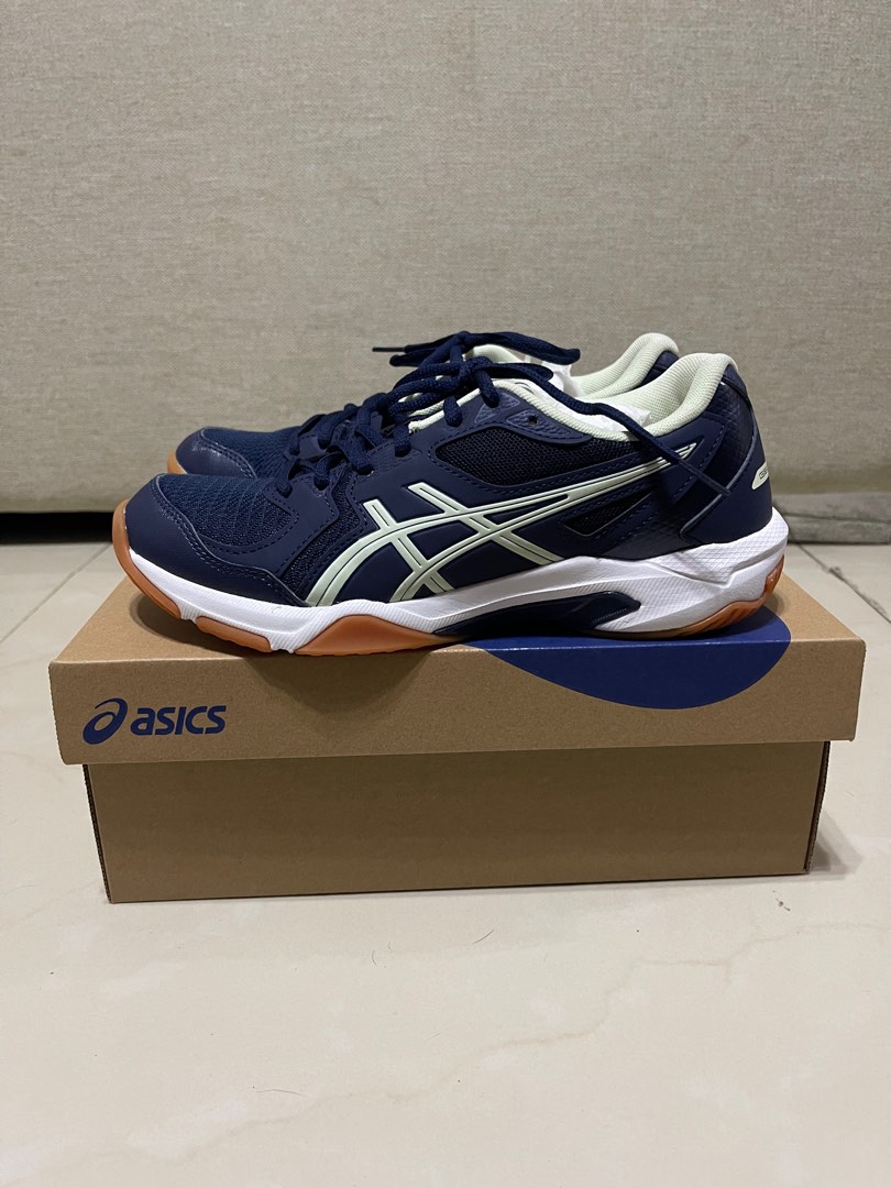 Asics Gel Rocket 10 Volleyball Shoes, Women's Fashion, Footwear