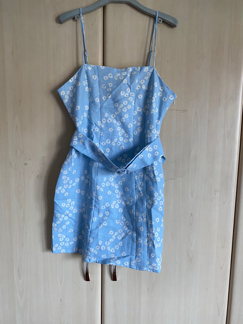 AUTH ZARA BABY BLUE AND WHITE LINEN MATERIAL SEXY MINI DRESS WITH BELT