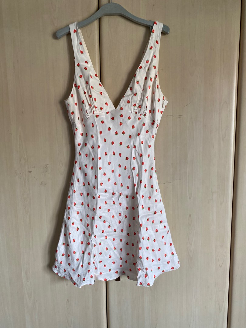 AUTH ZARA STRAWBERRY PRINT SATIN SILK SEXY VNECK MINI DRESS, Women's