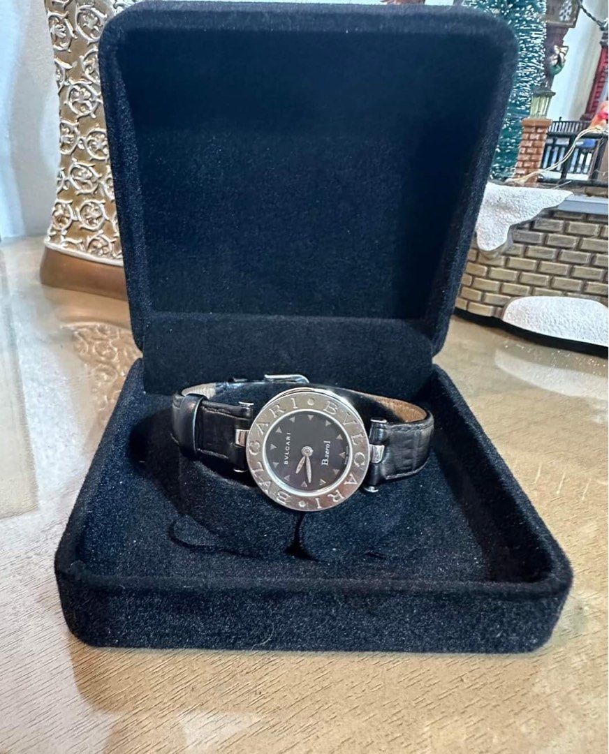 Authentic Bvlgari (Category: Luxury Watches) located in Manila. Submitted by chloe_luxuries (Listing ID 1254804813, Image 1). Description: Guaranteed original Bvlgari B zero 1 quartz Still in excellent working condition Replaced strap Pm for more details.