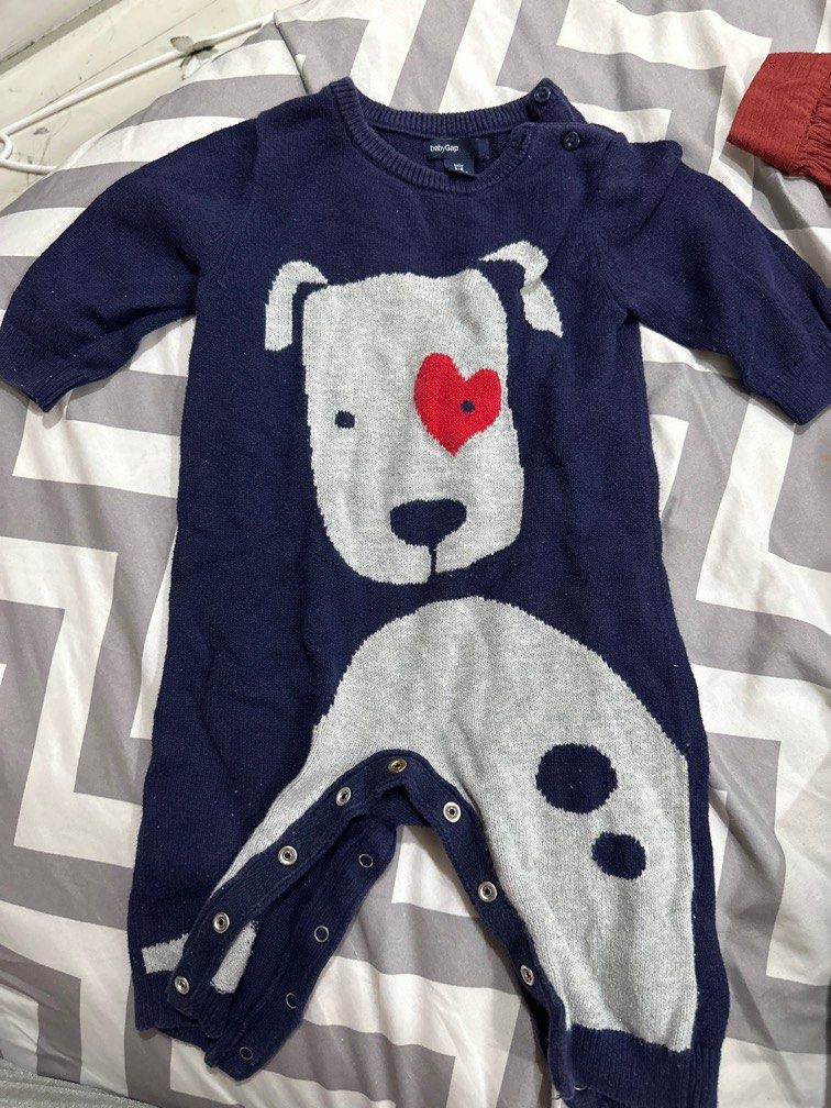 Baby gap sweater 2025 onesie