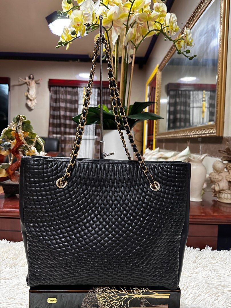 Bally quilted hotsell chain bag