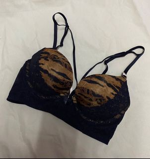 (Category: ) located in . Submitted by sfroom (Listing ID 1254779817, Image 1). Description: .