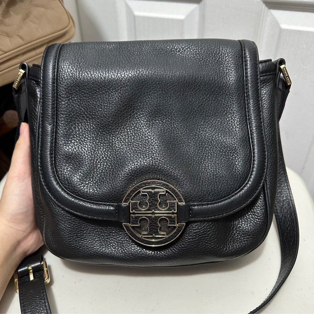 TORY BURCH LEATHER PLAIN COLOR SLING BAG WITH BIG CLA