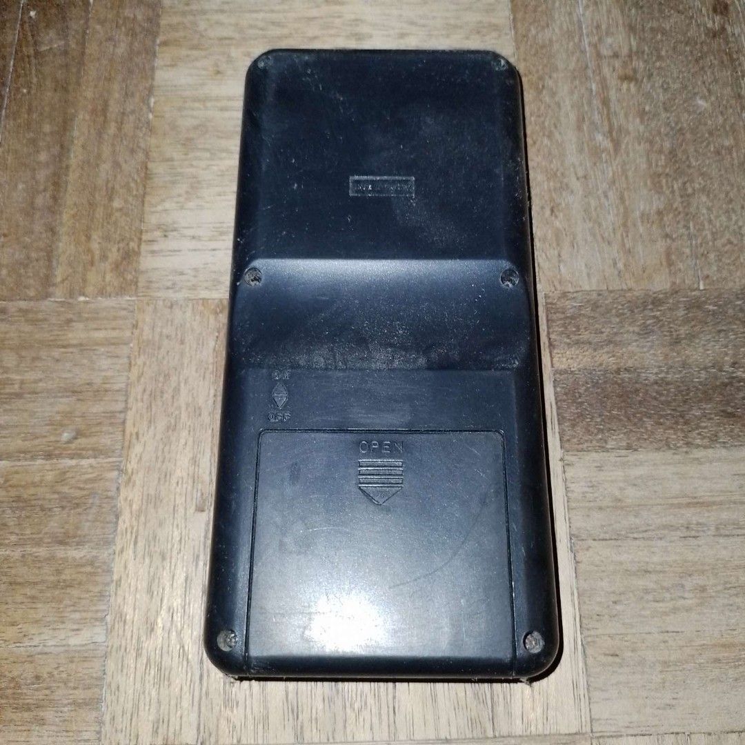 Brick Game (Category: Board Games & Puzzles) located in Bacoor. Submitted by hazirannei (Listing ID 1254738507, Image 2). Description: Vintage Brick Game ‼️ defective MoP: GCash MoD: LBC Express or Buyer's preferred Courier if thru online booking. Shipping Fee at Buyer's expense..