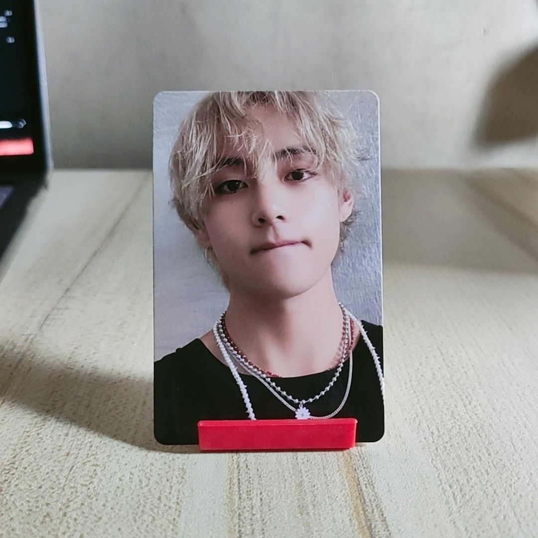 [ONHAND/OFFICIAL] BTS V Layover Weverse Photocards (Category: K-Wave Merchandise) located in Caloocan City. Submitted by chimiscart (Listing ID 1254678003, Image 3). Description: ALWAYS READ DESCRIPTION BEFORE ASKING •᷄ɞ•᷅ 120 each ❌ Slow Dancing PC Location: North Caloocan Ask me questions that are not present in https://anddaeng.carrd.co/#faqs For questions about Payment Terms, Mode of Payment, and Mode of Delivery please read: https://anddaeng