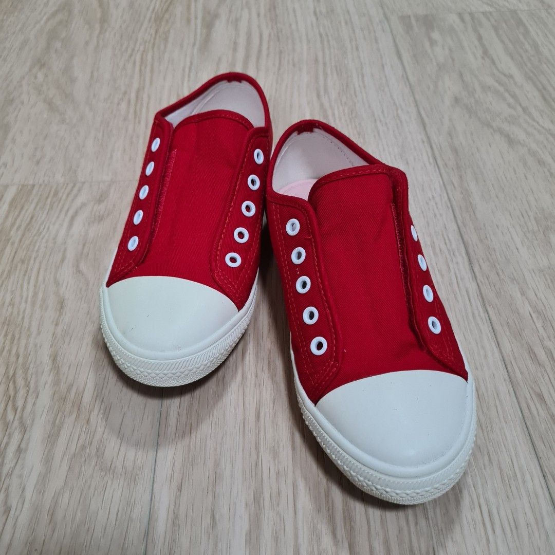 Red hotsell laceless shoes