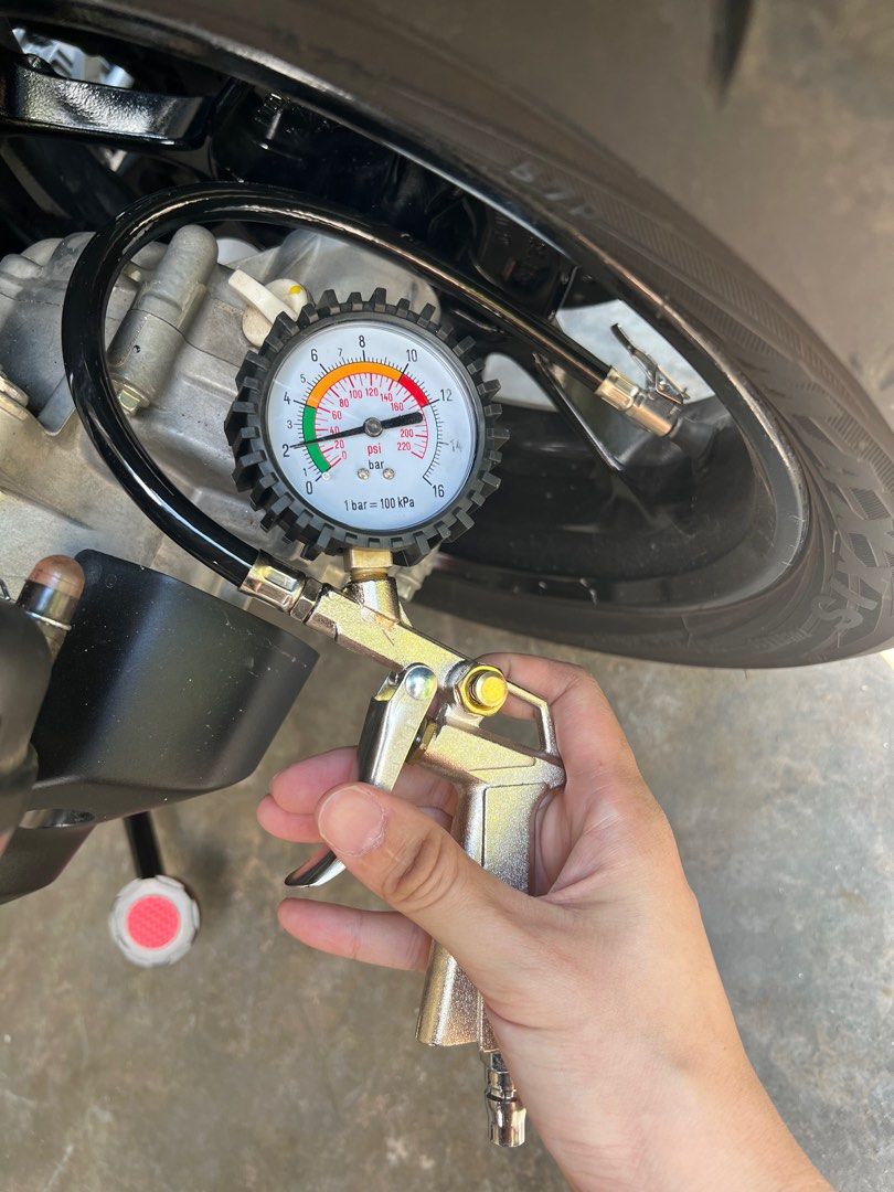 Car tyre pressure gauge and inflator hot sale