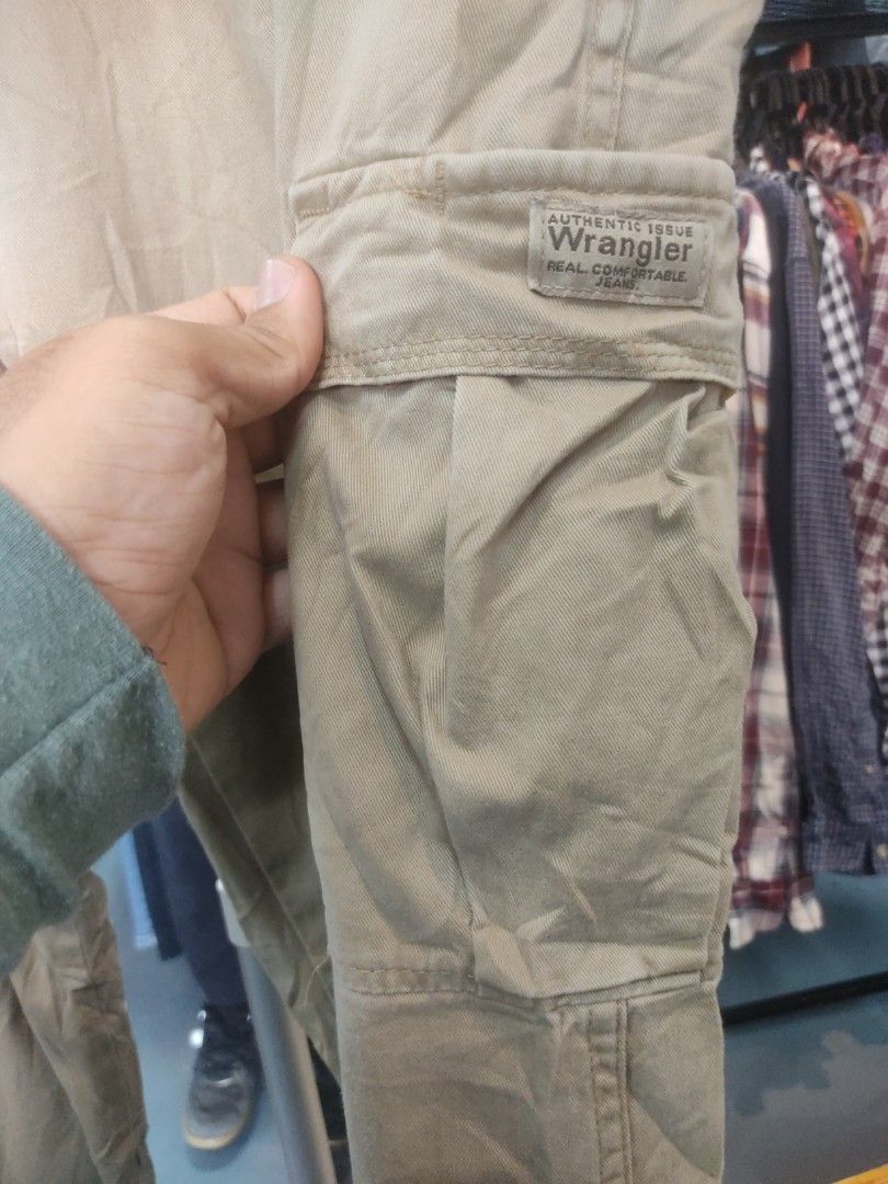 Wrangler authentic deals issue cargo pants