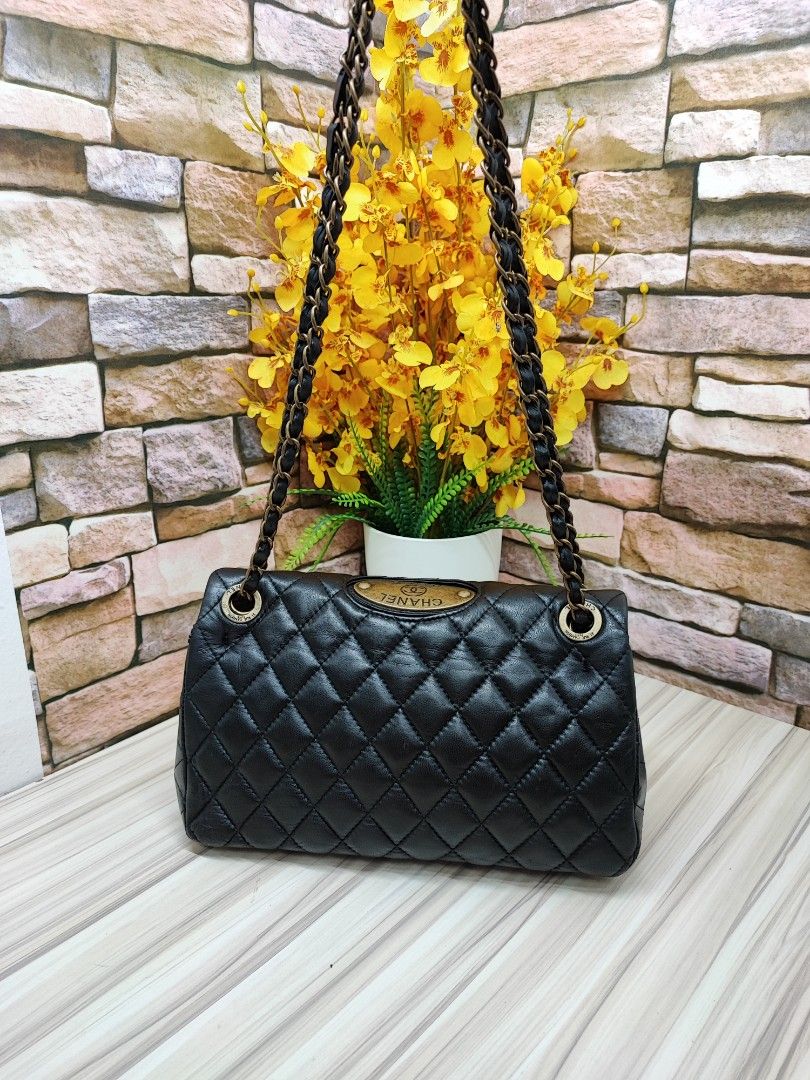 Chanel classic 28cm shoulder crossbody bag Women s Fashion Bags