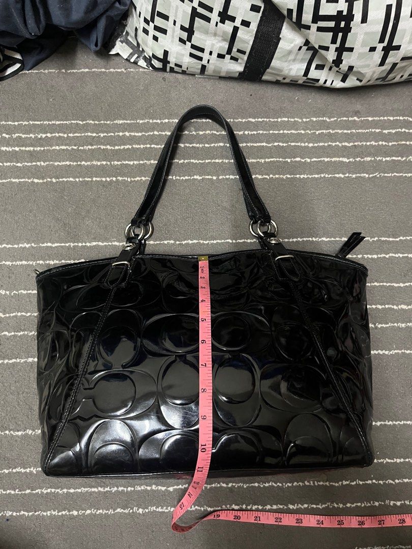 Coach black patent deals leather tote