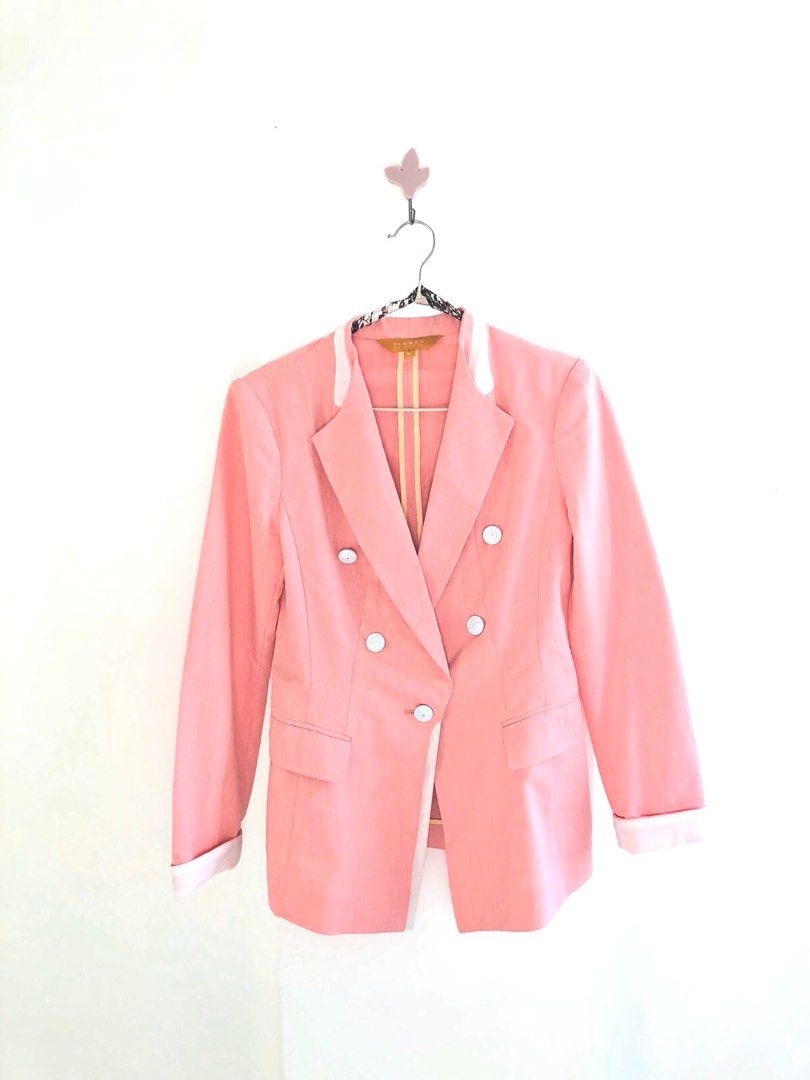Cute Baby Pink Blazer (Category: Coats, Jackets and Outerwear) located in Caloocan City. Submitted by intopreloved (Listing ID 1254662130, Image 1). Description: Size: Small to Med.