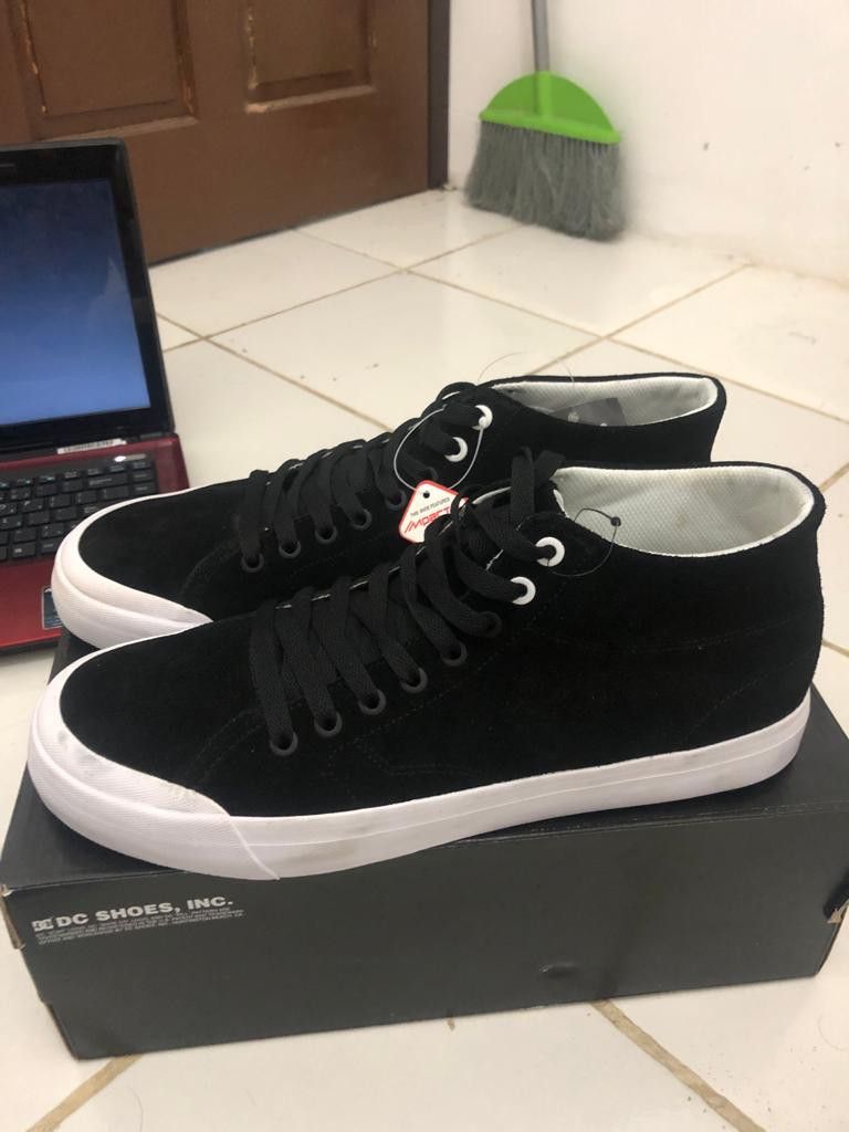 DC X Evan Smith Hi Zero Fesyen Pria Sepatu Sneakers di Carousell