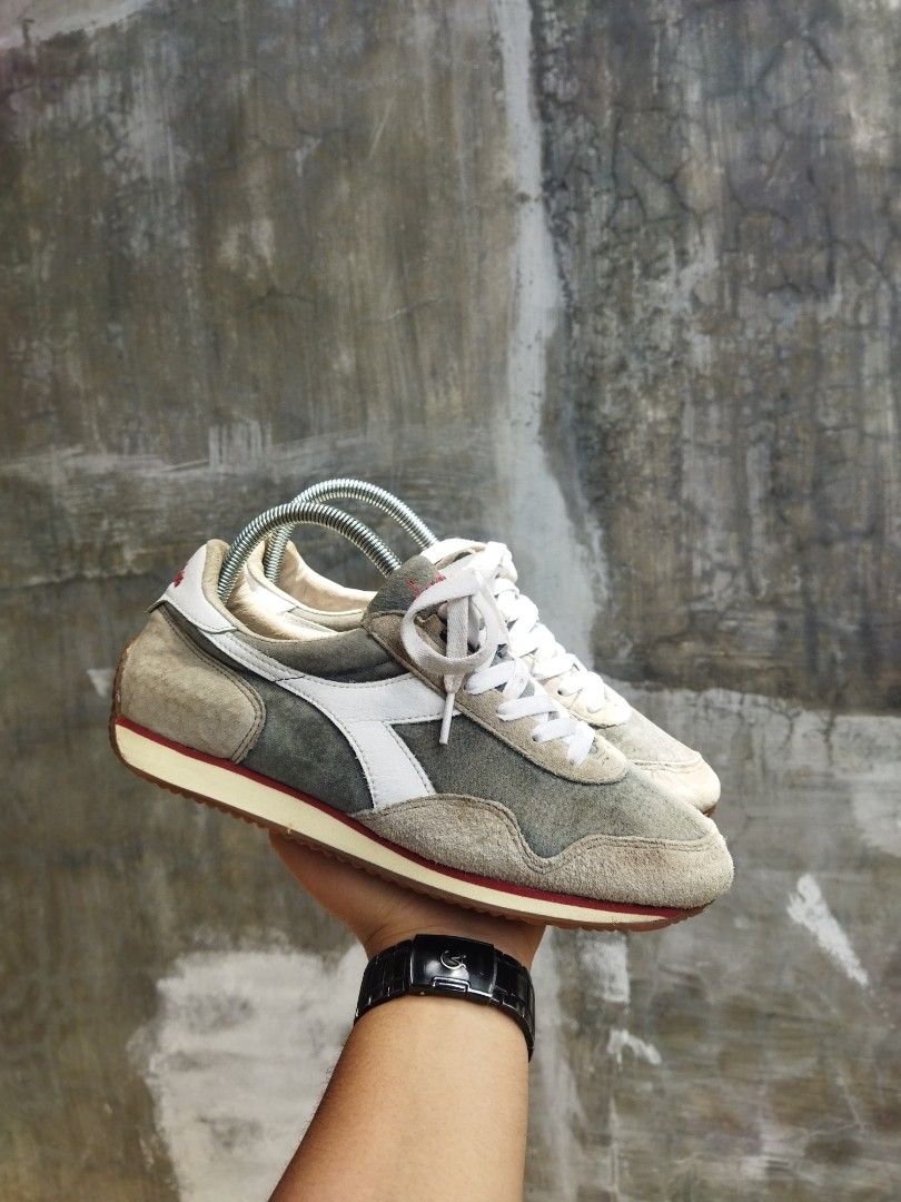 Sepatu diadora heritage top