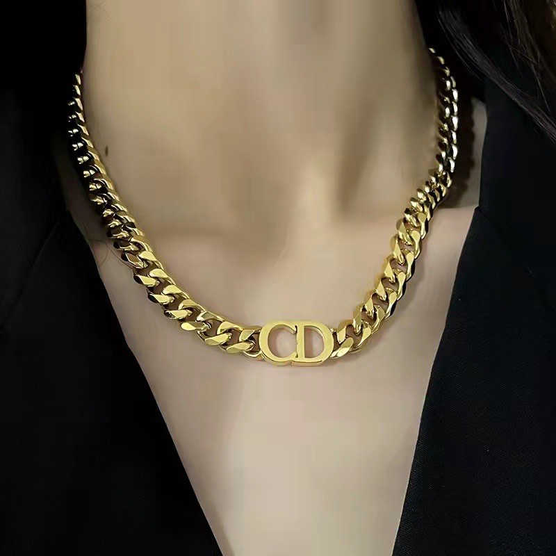 Christian dior hotsell gold chain