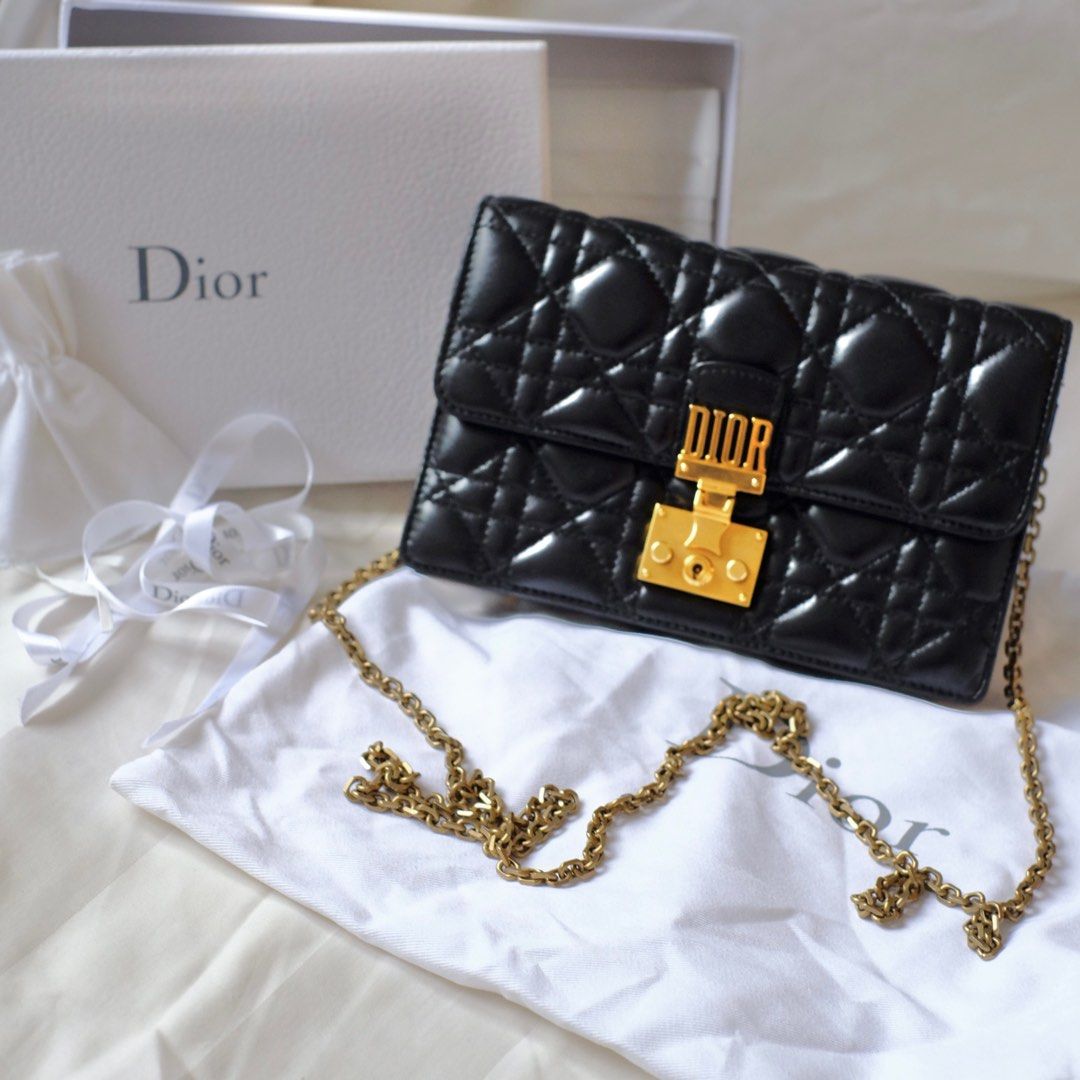 Dior addict wallet shop on chain price