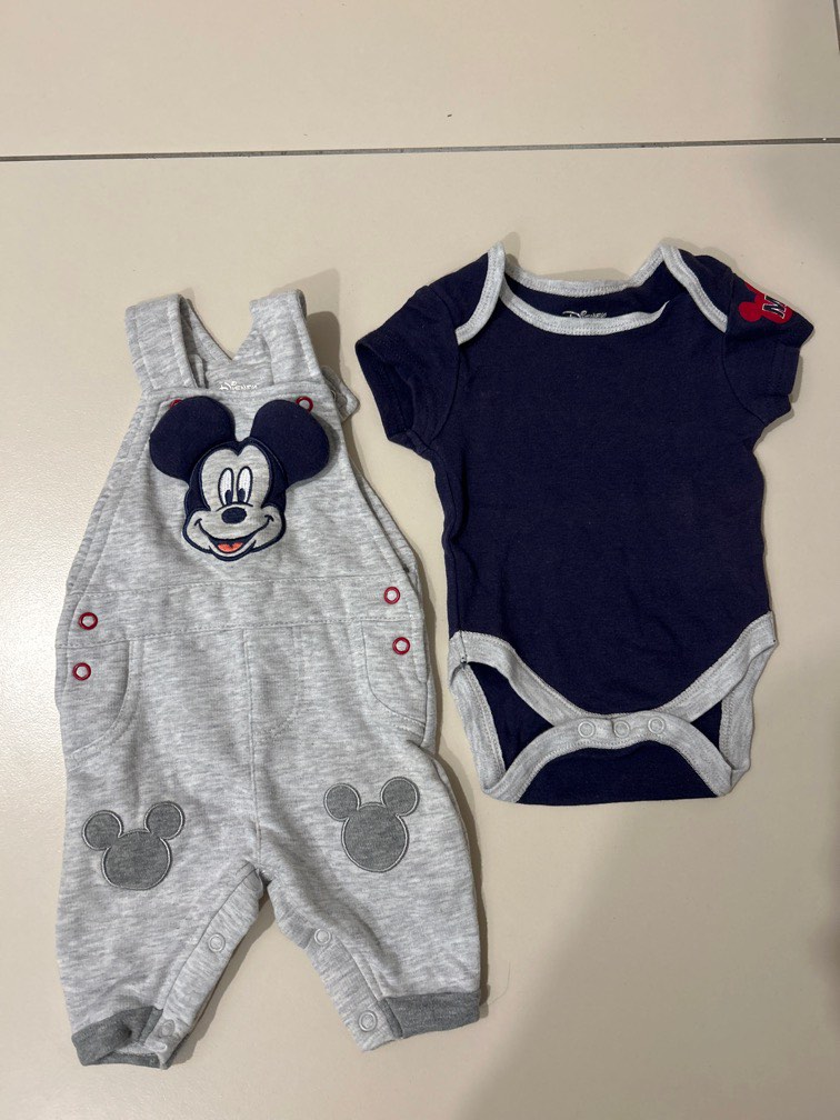 Brother & Sister - Mickey Mouse Christmas Onesie with Hood Keeping our  Little Boys cosy and making it fun this Christmas with this beautiful Mickey  Mouse Onesie with Hood Size: 3 Years,