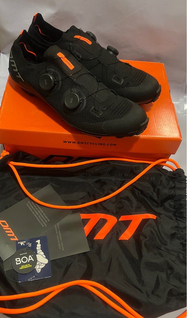 DMT KMO MTB Cycling Shoes Carbon (Category: Bicycles) located in Muntinlupa City. Submitted by wee_n_mutsi (Listing ID 1254730878, Image 1). Description: Carbon sole, BOA System with double LI2 dials. Developed in collaboration with Michelin. Size: USA 11 Used once. Wrong size. Just a small scratch at the bottom. Brand new is Php 25k. .