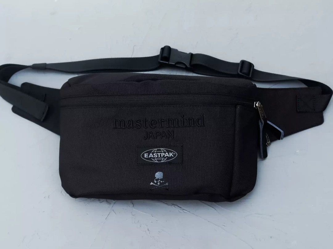 mastermind JAPAN EASTPAK ブラックウエストバック Mastermind X Eastpak Logo Waist Bag – SANGKIL